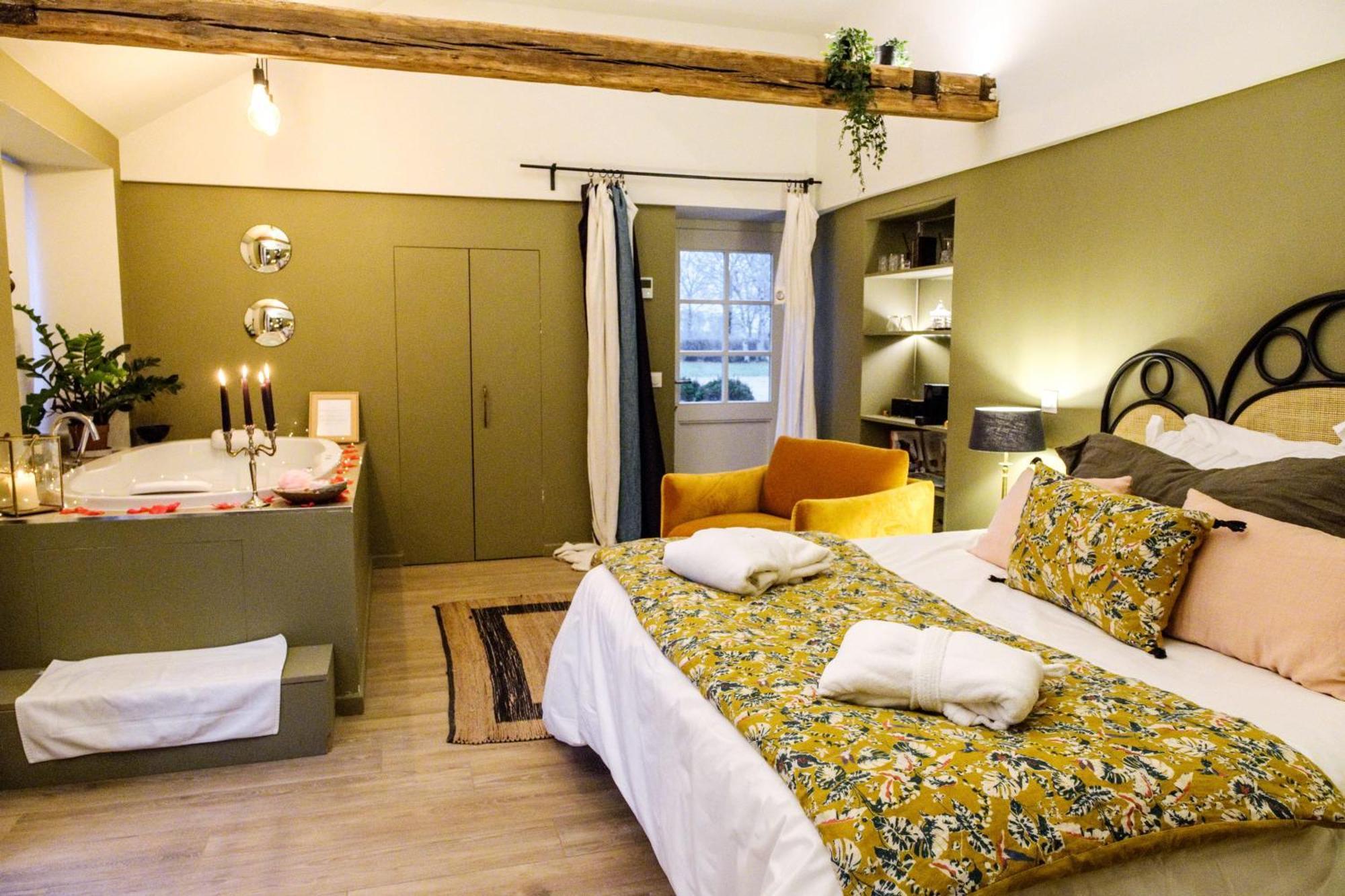 Domaine De Bellevue, The Originals Relais Hotel Neufmoutiers-en-Brie Exterior foto